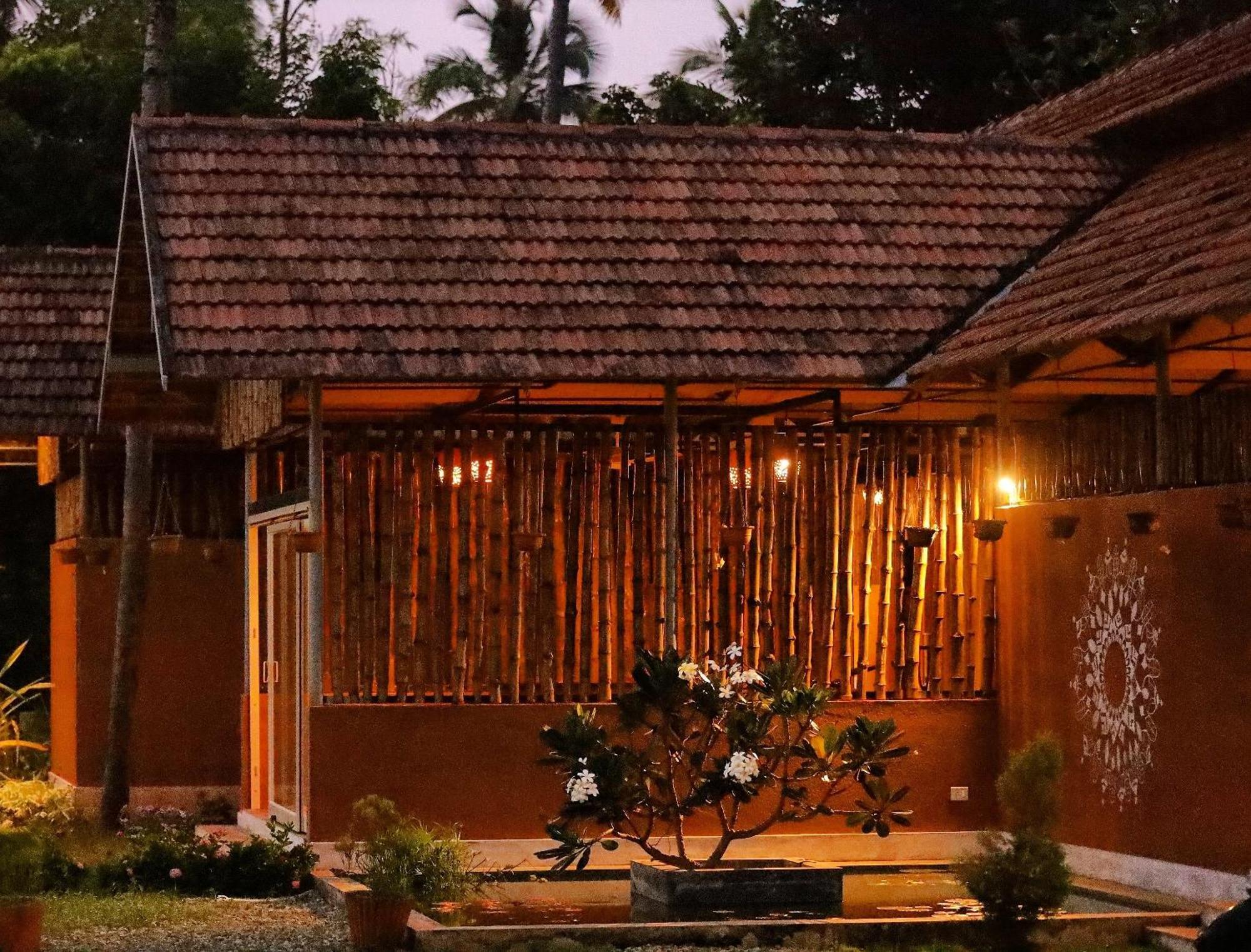Hotel Pura Vida Varkala Exterior foto
