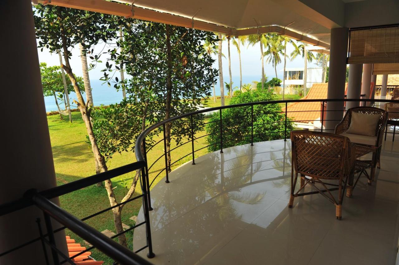 Hotel Pura Vida Varkala Exterior foto